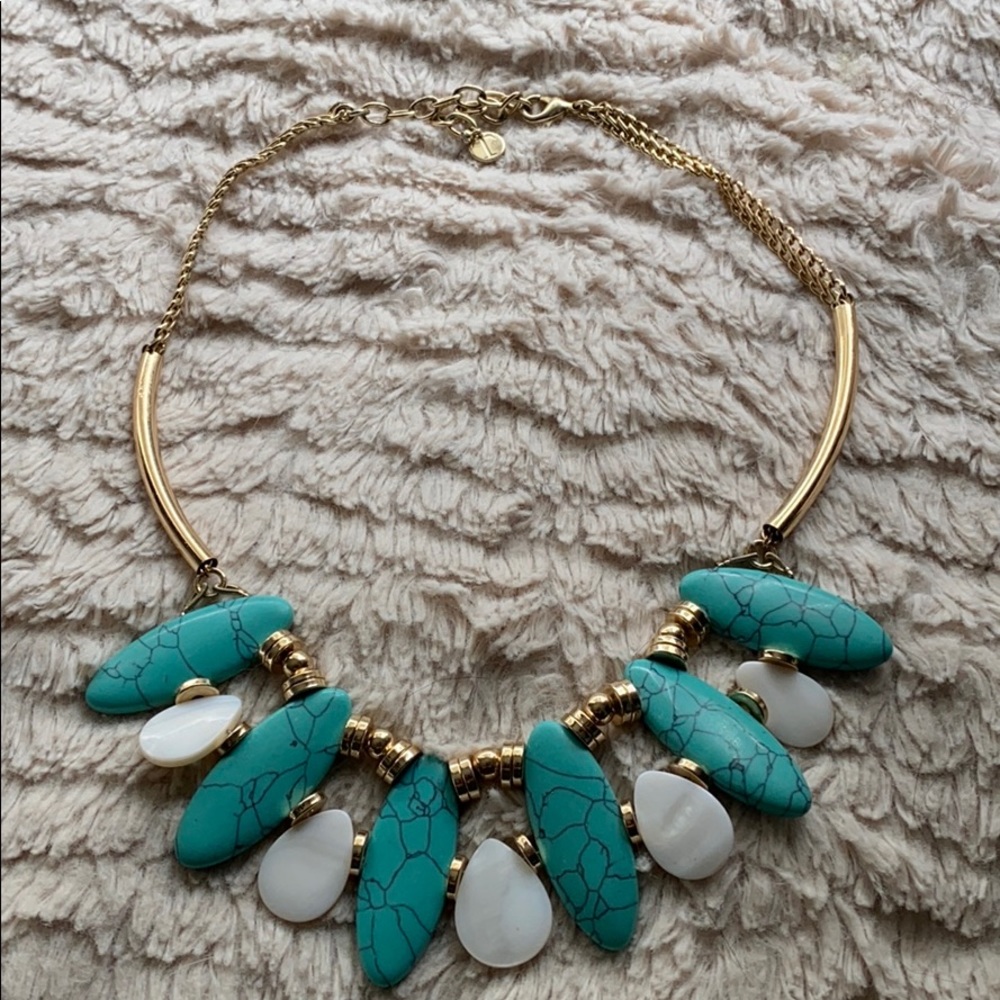 Statement necklace